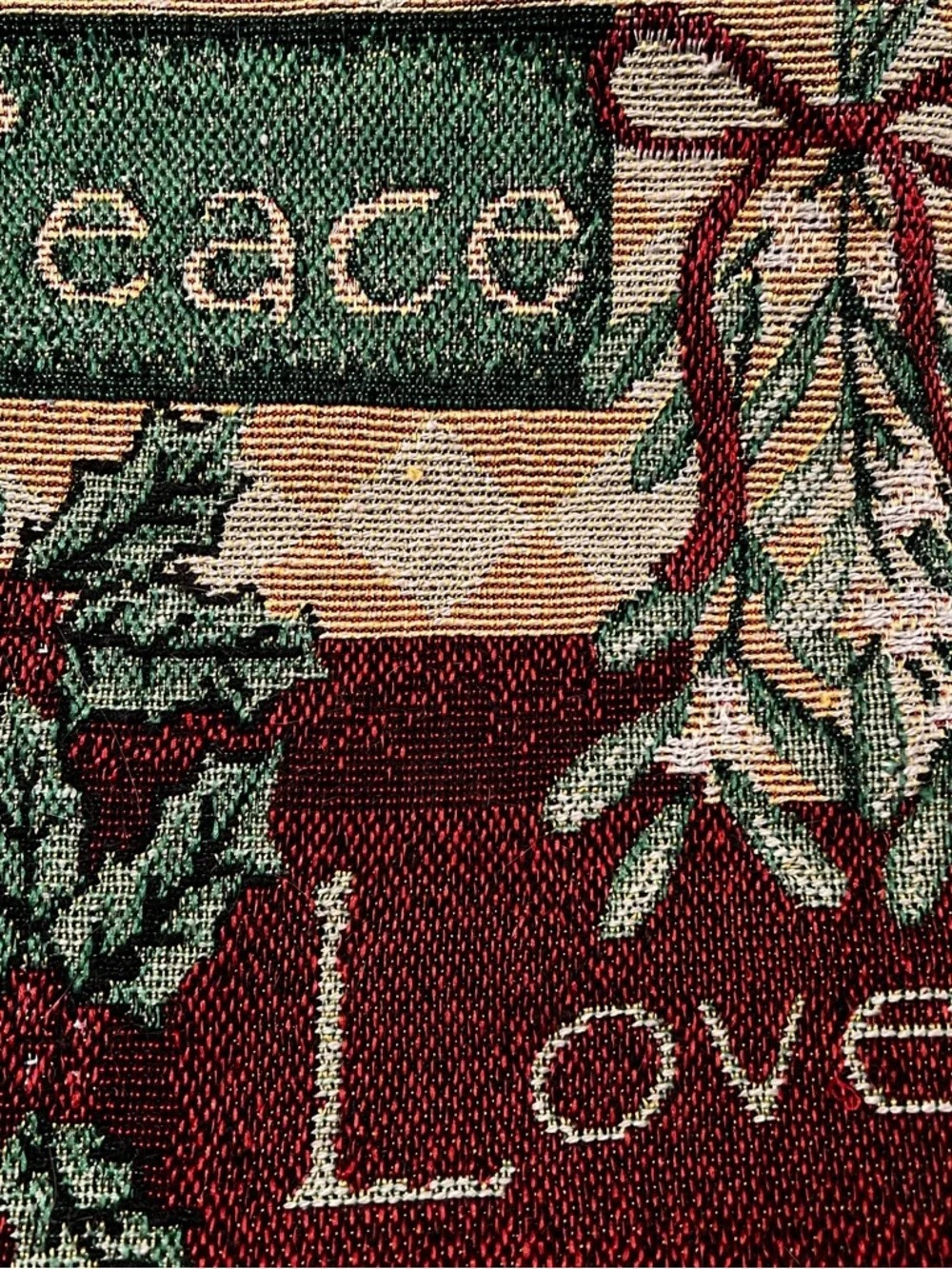N/A set embroidered